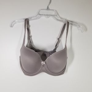 Victoria's Secret Body by Victoria Gray Lined Demi Bra Size 32DD